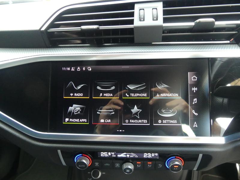 Audi Q3 Photo f235e1f4-bb91-4a25-b8a2-3933aedd1b26.jpg