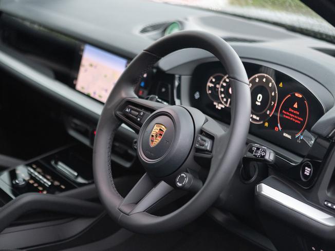 PORSCHE Cayenne Photo 8