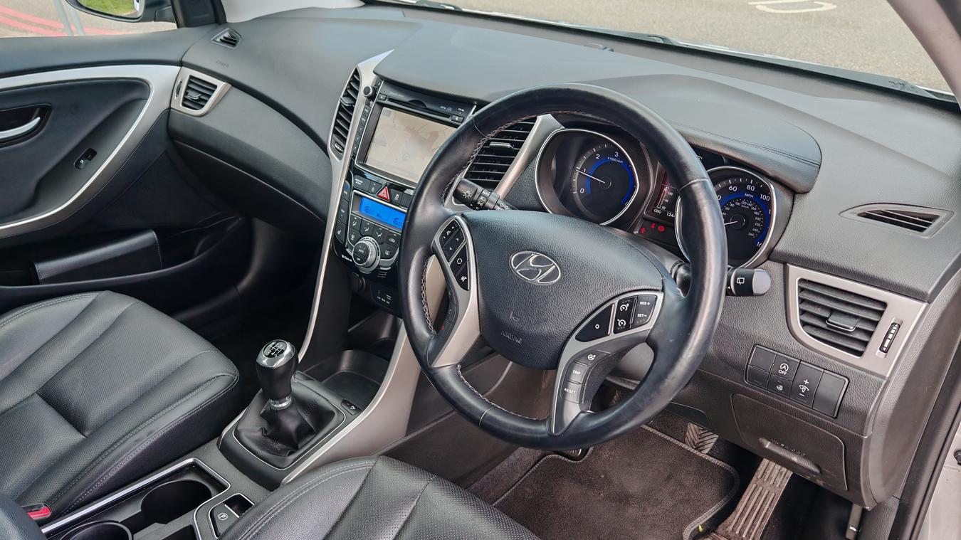 Used Hyundai i30 WG66KVJ 10