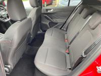 Ford Focus Photo 16