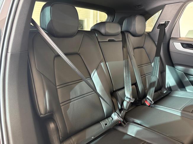 Porsche Cayenne Photo 29