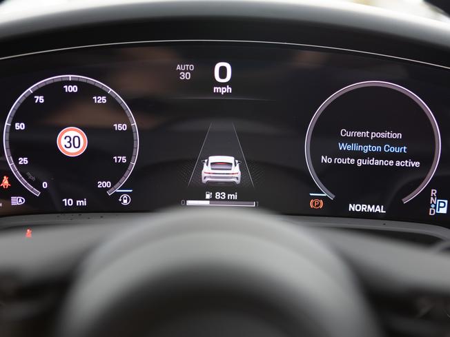 PORSCHE Taycan Photo 24