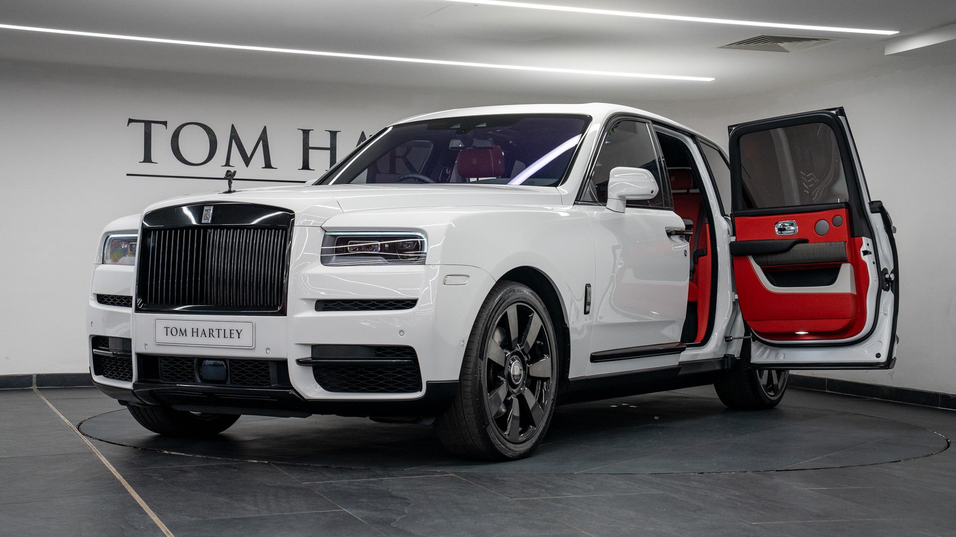Rolls-Royce Cullinan Photo f2530132-88e0-4f6a-92a6-2ae6265b7506.jpg