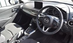 Mazda Mazda2 Photo 2