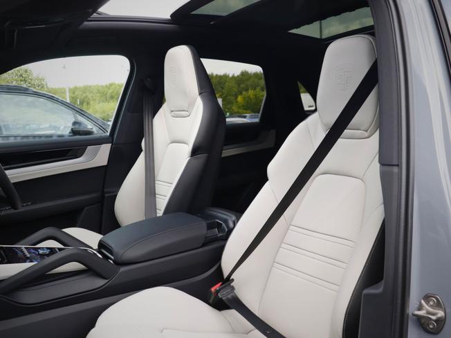 Porsche Cayenne Photo 33