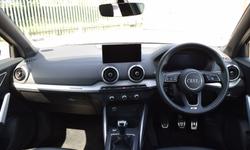Audi Q2 Photo 10