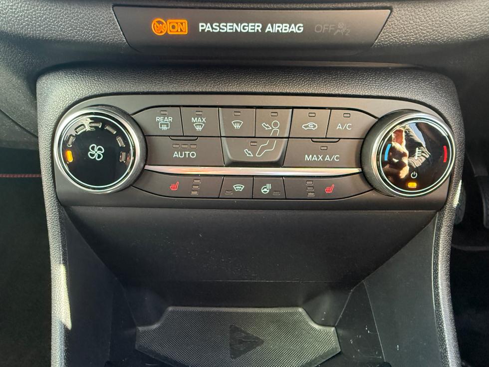 Ford Fiesta Photo f26a06c7-6c77-497d-9ad7-6c4064f35650.jpeg