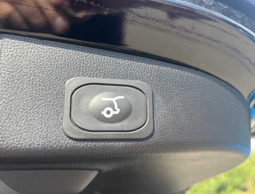 Ford Focus Photo f26a661a-0e9e-4867-b92f-969d26e2a3e6.jpg