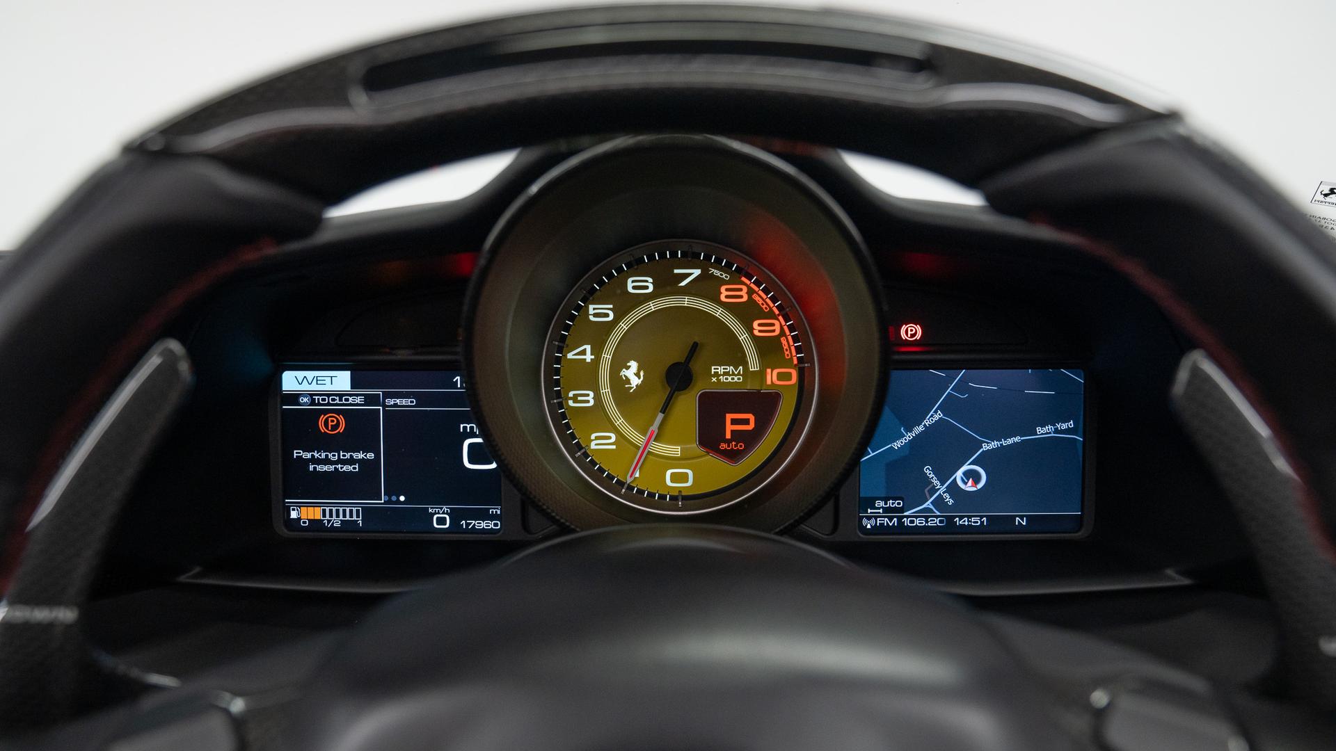 Ferrari 488 Photo f26ccf6c-7989-45e3-afe3-e12e0abfd9b2.jpg