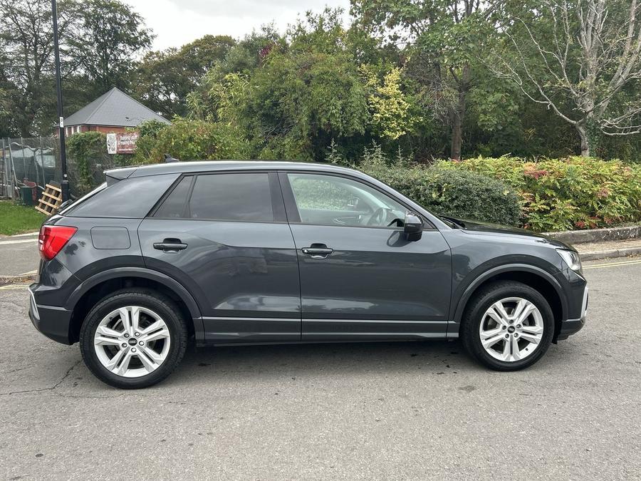 Audi Q2 Photo f26f472a-79c8-4dc4-a036-1e70f3f4a9fb.jpg