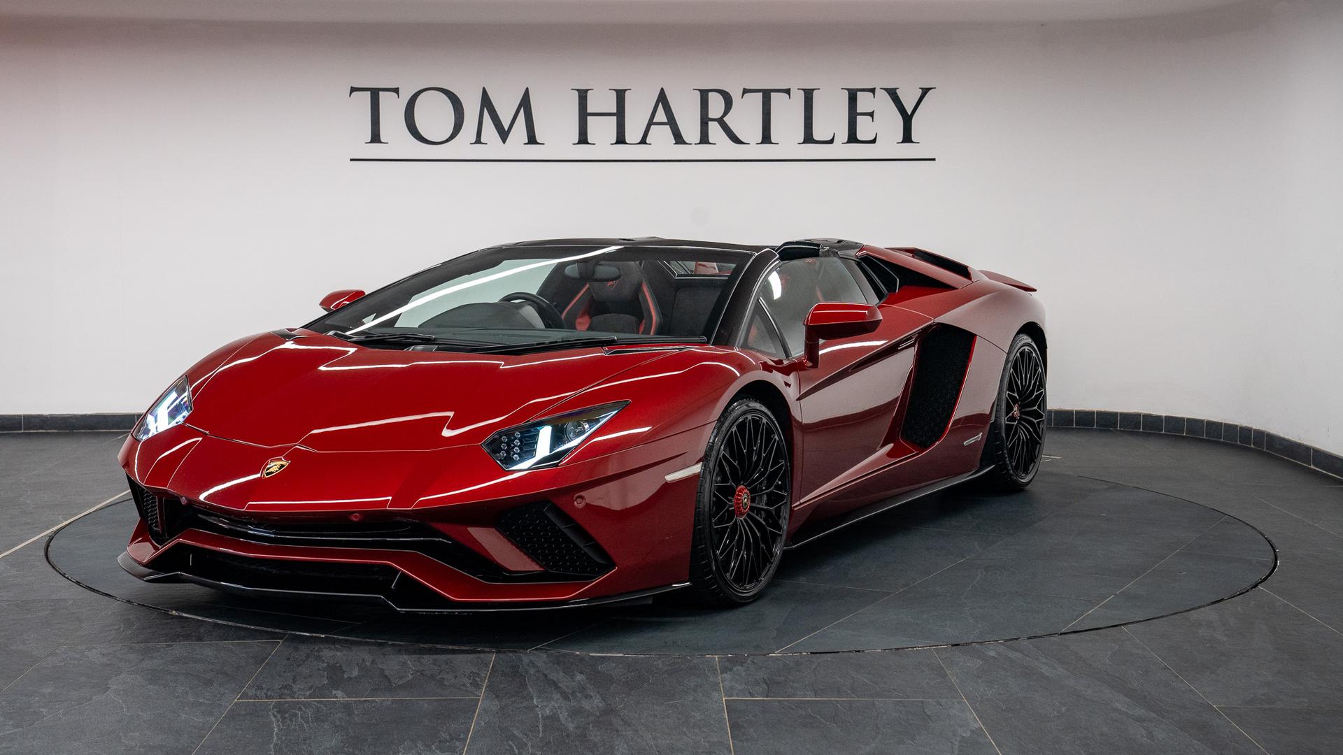 LAMBORGHINI Aventador Photo f276a78a-0be9-4f78-9a67-8228eb6ada0a.jpg