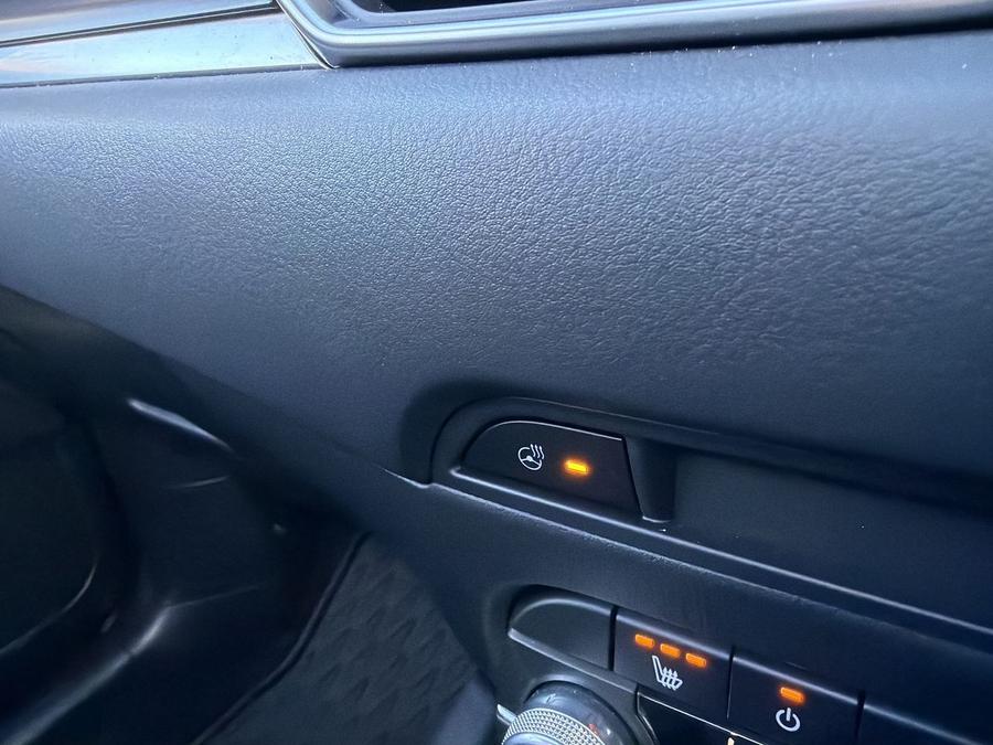 Mazda CX-5 Photo f29c83b5-cd2e-49e8-8cb3-d24787e4ff21.jpg