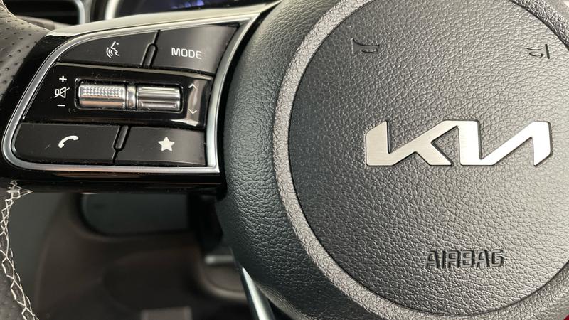 Kia Ceed Photo f2ad446c-ec26-49e7-9cd9-18fb7b74bbac.jpg
