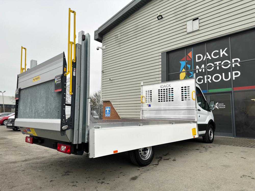 Ford Transit Photo f2c5e81c-7e75-4a57-b81e-2c7471f165ea.jpg