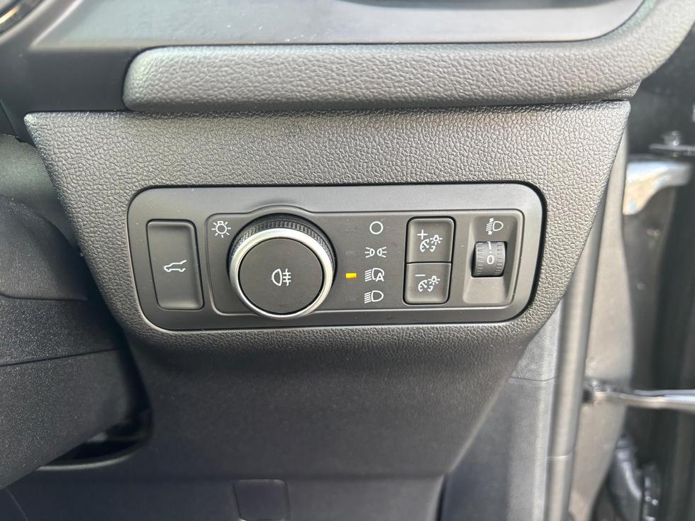 Ford Kuga Photo f2dd767c-b996-4635-8a7b-ac6e3587ea73.JPG