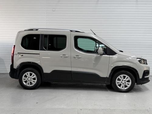 Peugeot Rifter Photo f2e14e88-ad44-4812-b12e-41ba10dc1e00.jpeg