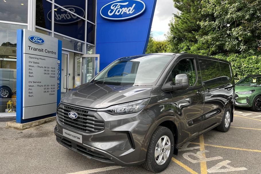 Used Ford TRANSIT CUSTOM NEWCUSTOM4 24