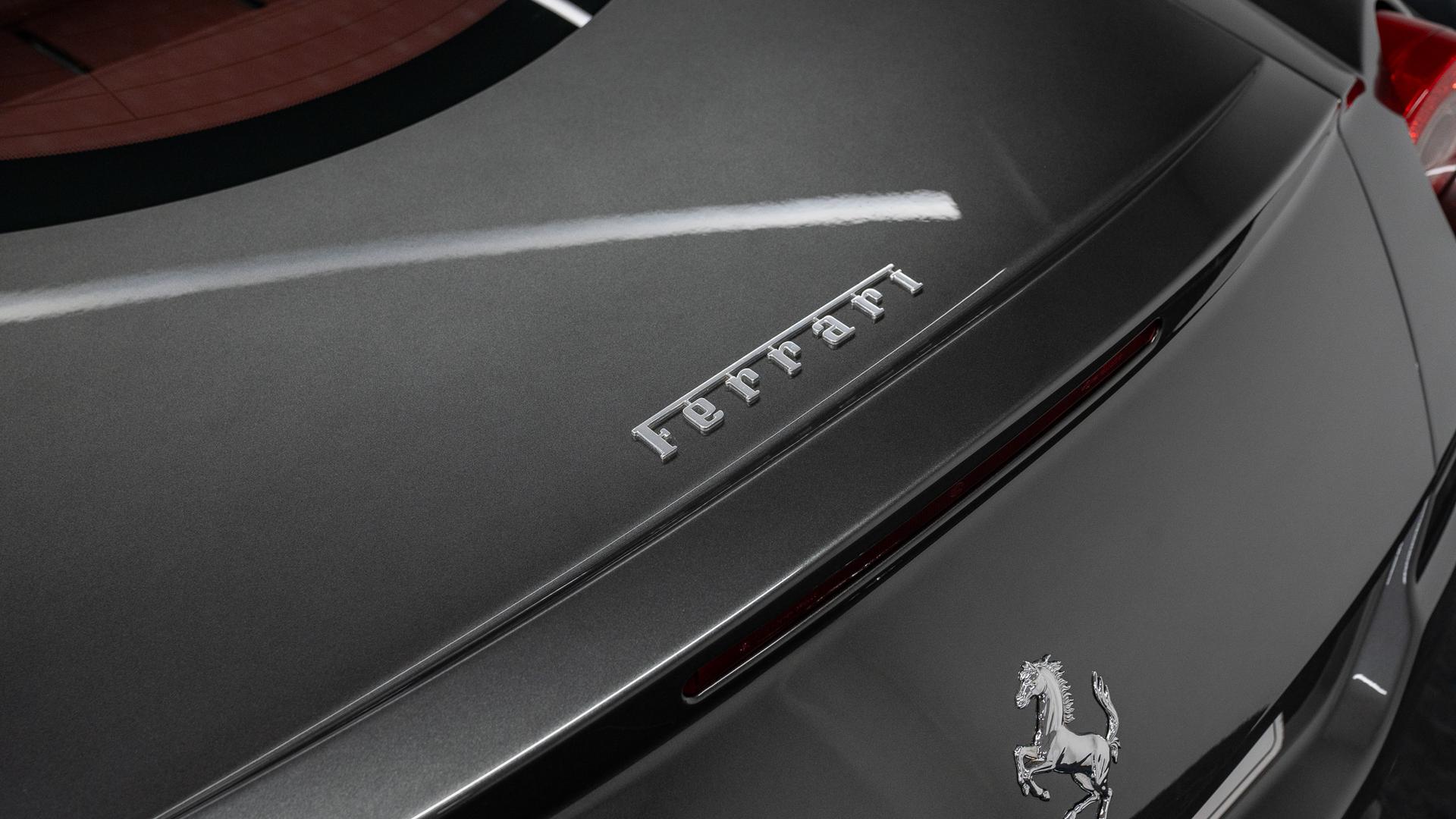 Ferrari 599 Photo f2ec0f0c-c8c0-4ace-88db-1ed797fc8dc2.jpg