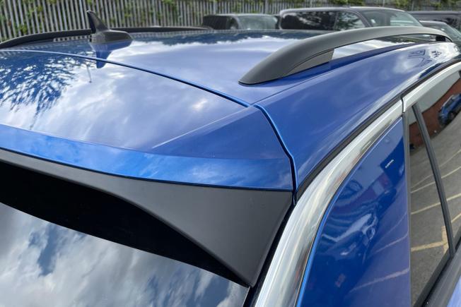 VOLKSWAGEN T-Roc Photo 28