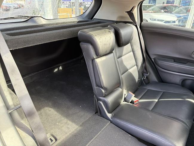 Honda HR-V Photo f2f44215-ad2b-4b79-9e82-b5b73a58fb83.jpg