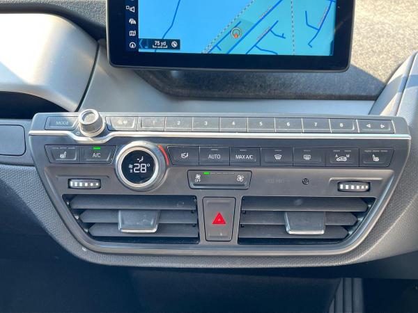 BMW i3 Photo f2fcc906-0b0a-4e4b-98e3-3bb99e4eb2ec.jpg