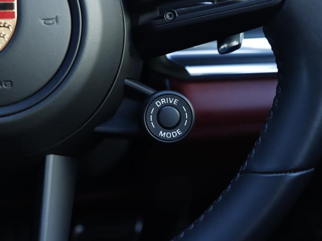 PORSCHE Panamera Photo 18