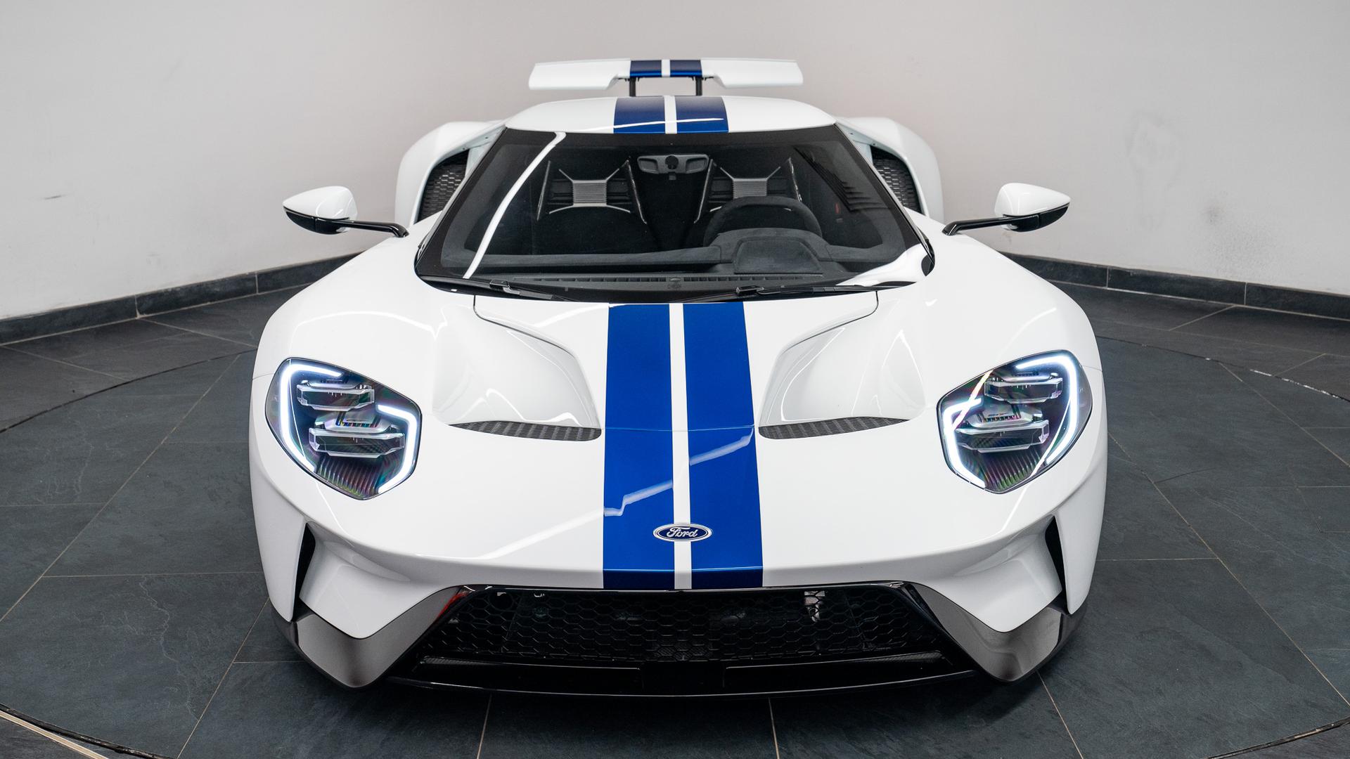 Ford GT Photo f31011a0-3325-4e7a-b6bb-ae100c84ff50.jpg