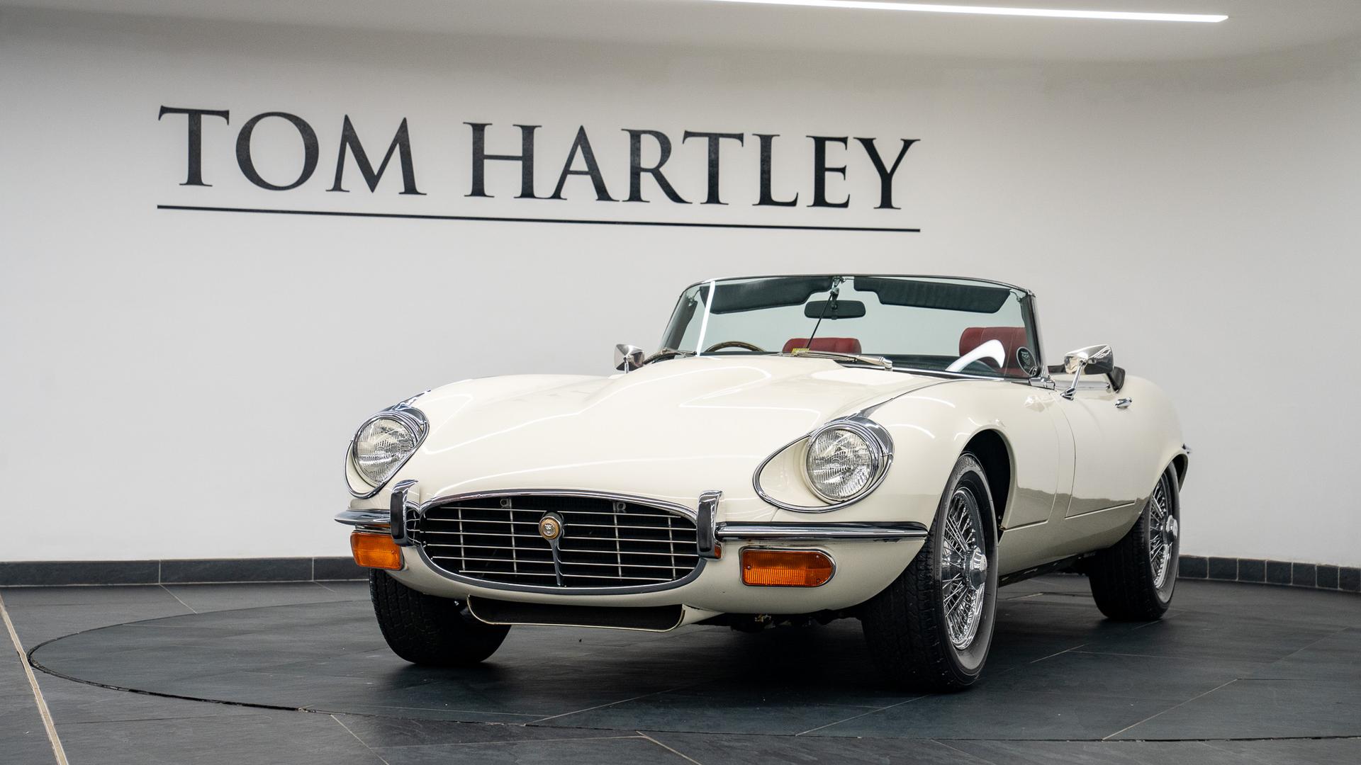 Jaguar E-Type Photo f317640e-d8da-44ca-b788-d715f14bdf20.jpg