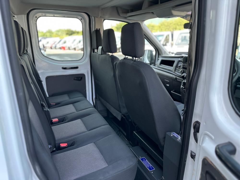 Ford Transit Photo f3270056-ec4b-4ae2-9540-63320aeed1fc.jpg