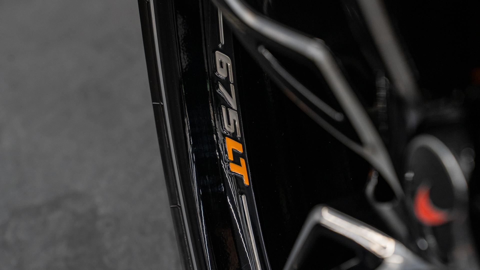 McLaren 675 LT Photo f35fb9e3-2088-4ee3-a065-7047a7437f46.jpg