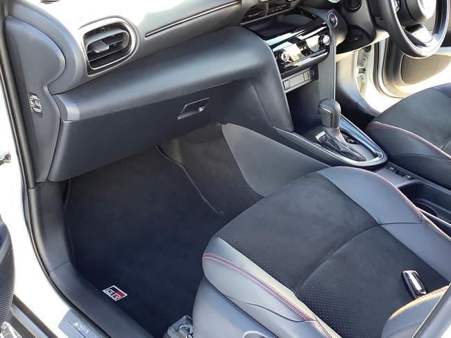 Toyota Yaris Cross Photo f36440d9-5c81-4a99-8f60-432172a6cfad.JPG