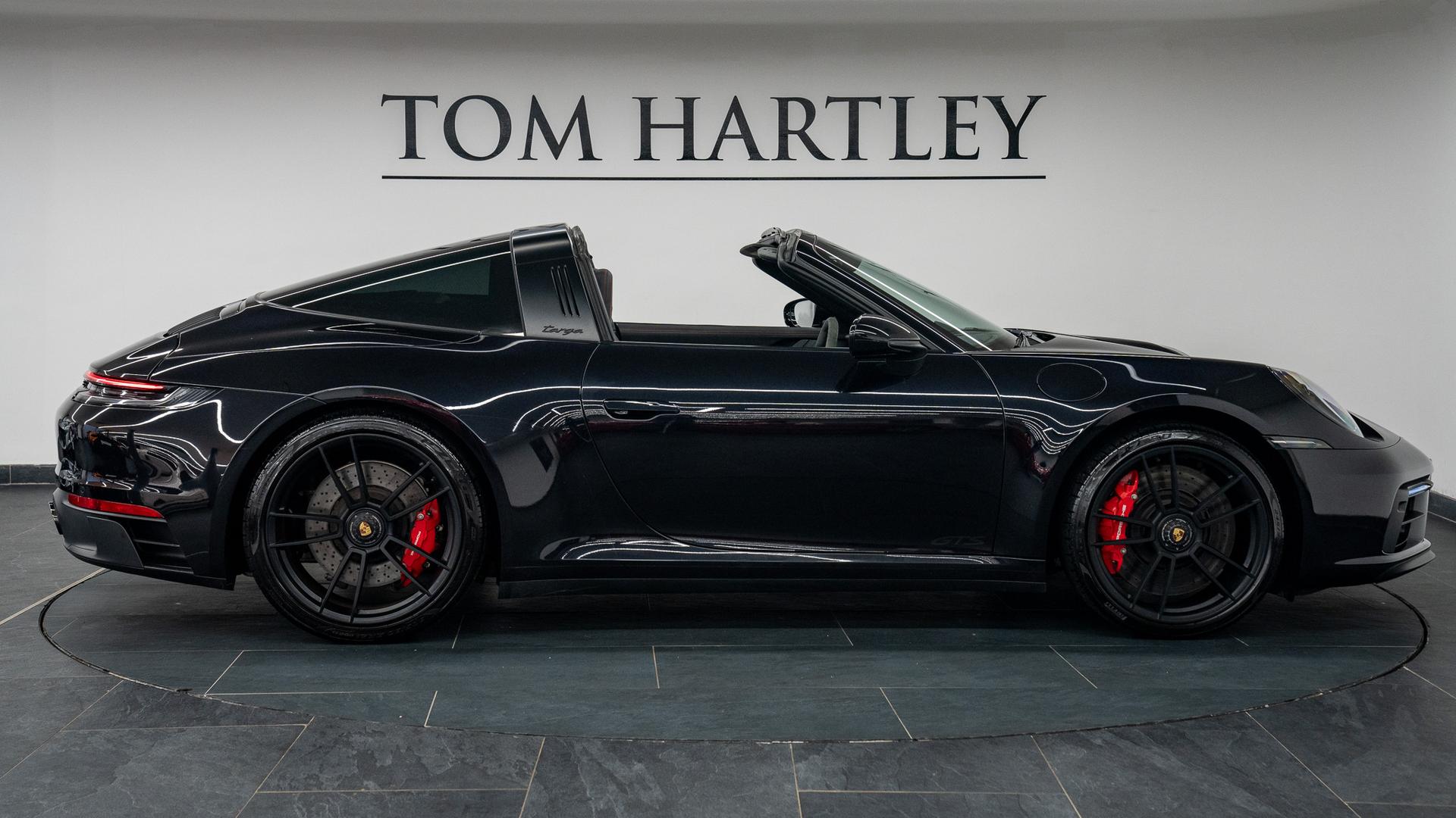 Porsche 911 Photo f368b7db-4a7d-4a2e-8aaa-82b30d9c7f5a.jpg