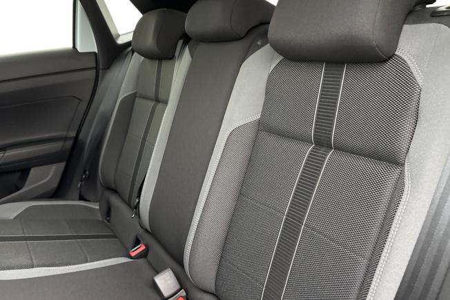 VOLKSWAGEN  Polo Photo 9