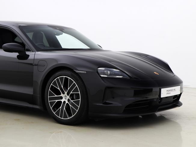 PORSCHE Taycan Photo 11