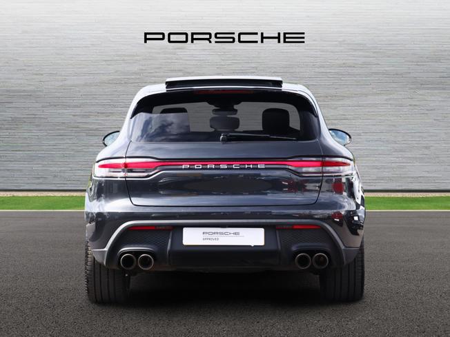 PORSCHE Macan Photo 6