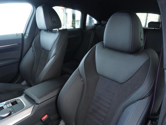 BMW i4 Photo f3a074af-be15-4d07-9616-e0d8ae6115da.jpg