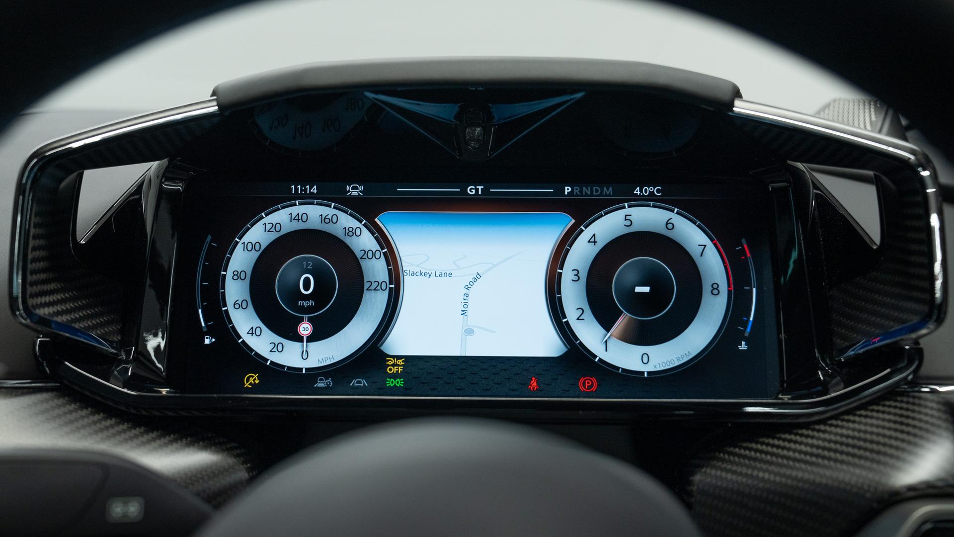 Aston Martin Vanquish Photo f3a18ac8-ba59-453b-8f2d-c528ac24cea3.jpg