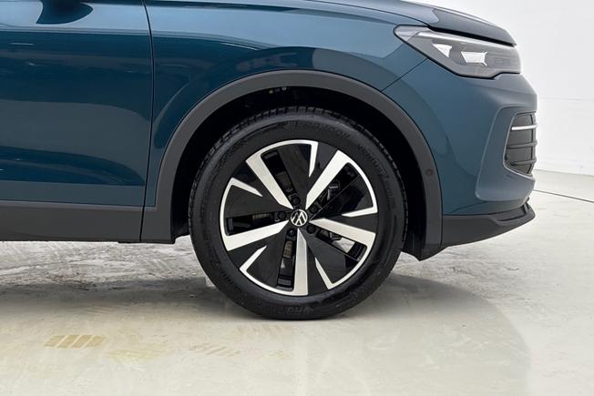 VOLKSWAGEN  Tiguan  Photo 5