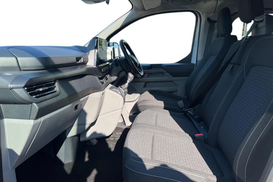 Ford Tourneo Custom V710 Zetec/Trend Bus M1 320 L2 2.0L EcoBl Photo f3d446f0-f715-466c-8f24-4824865cedfd.jpg