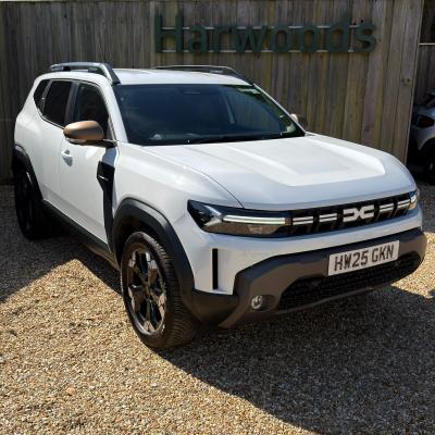 Used 2025 Dacia Duster 1.2 TCe MHEV EXTREME SUV 5dr Petrol Manual 4WD Euro 6 (s/s) (130 ps) at Harwoods Garage