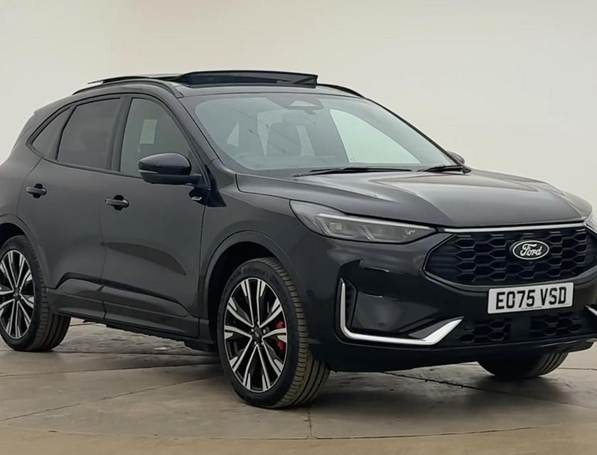 Ford Kuga Photo f3ebbd89-f86d-4ffa-9bcb-441ffa2340ec.jpg