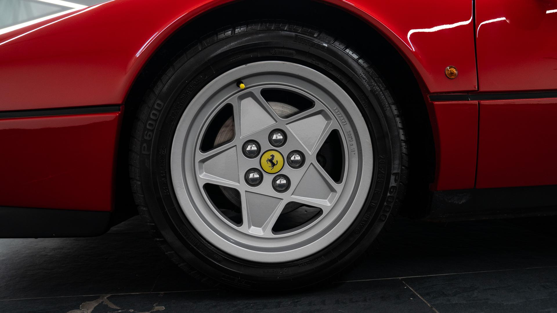 Ferrari 328 Photo f3ed252b-5ae5-46d7-a967-13840b8dcaa4.jpg