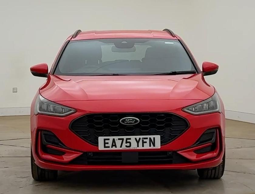 Ford Focus Photo f3fa28db-a86f-42cd-be98-2cac831f03ca.jpg