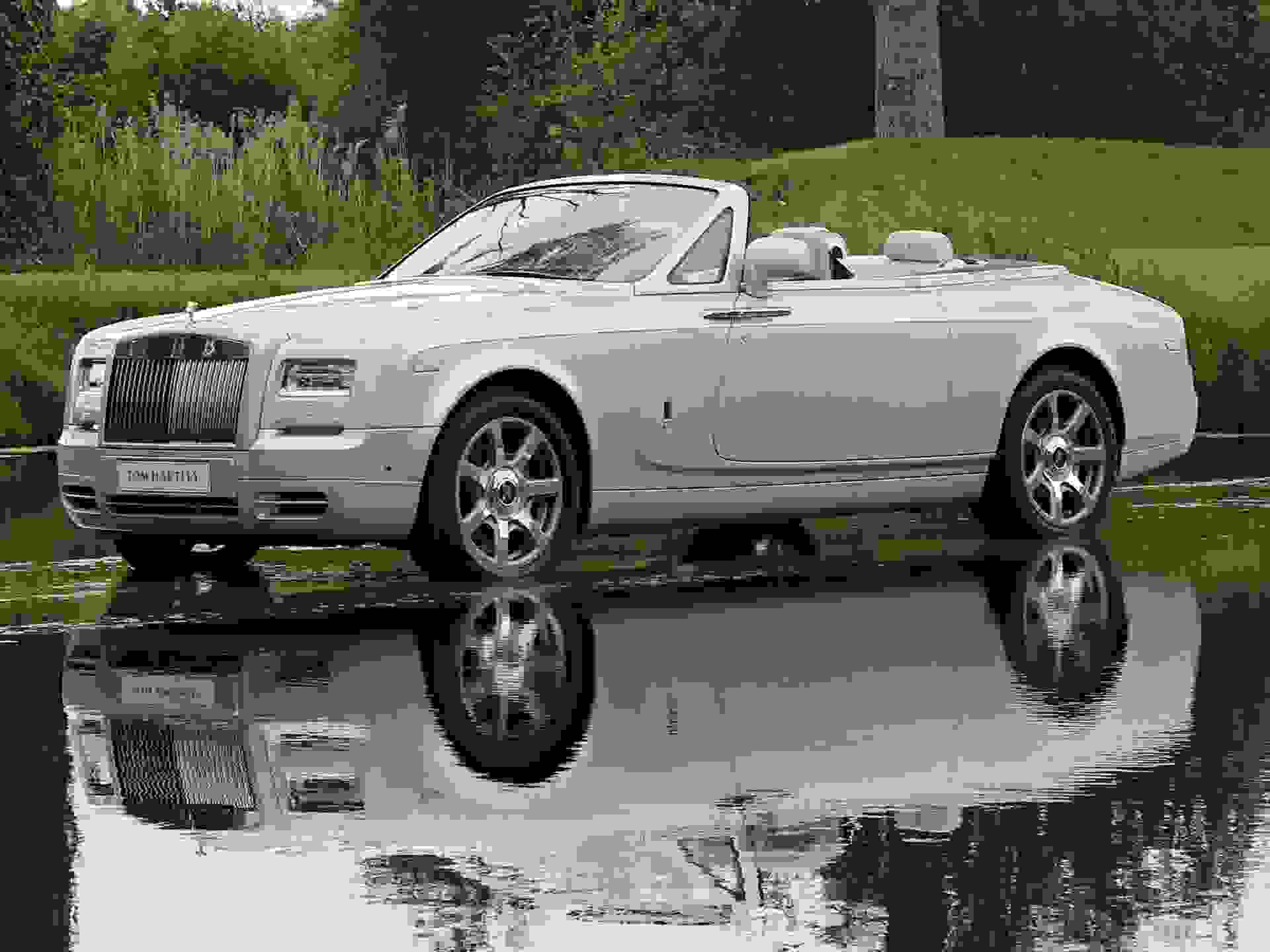 Rolls-Royce Phantom Photo f411d887-6e80-485e-b6ae-59856914e8f8.jpg