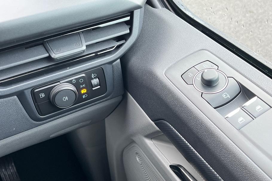 Used Ford TRANSIT CUSTOM L1DCIVPHEV03 8