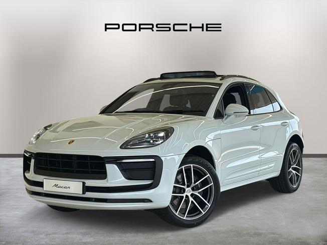 PORSCHE Macan Photo 3