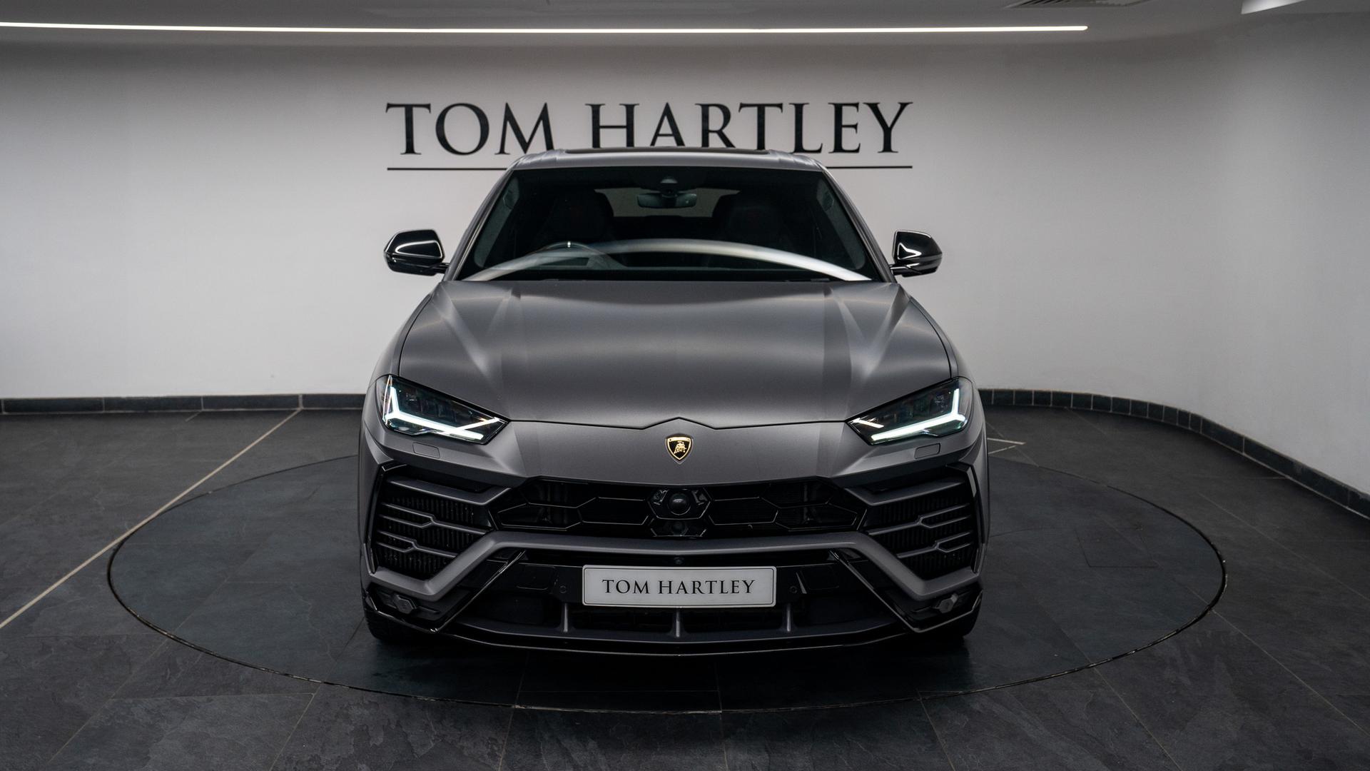 LAMBORGHINI Urus Photo f41c4e2b-29de-47be-8f4a-107317a857d4.jpg