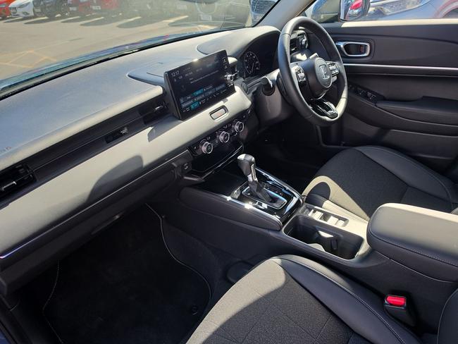 Honda HR-V Photo f420b755-c84d-48c4-8cd8-10d70b118b94.jpg