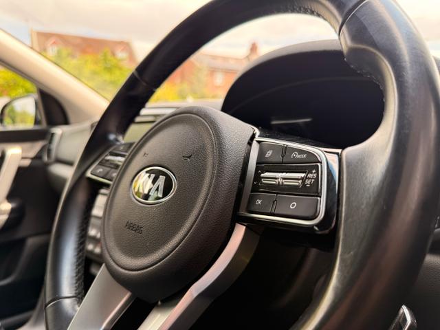 Kia Sportage Photo f43b0c80-e63d-40cd-9c1c-4165d94b7513.jpg