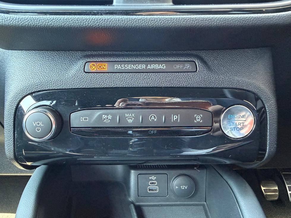 Ford Kuga Photo f44386ec-6d43-457d-9c87-179f0c0bb317.JPEG